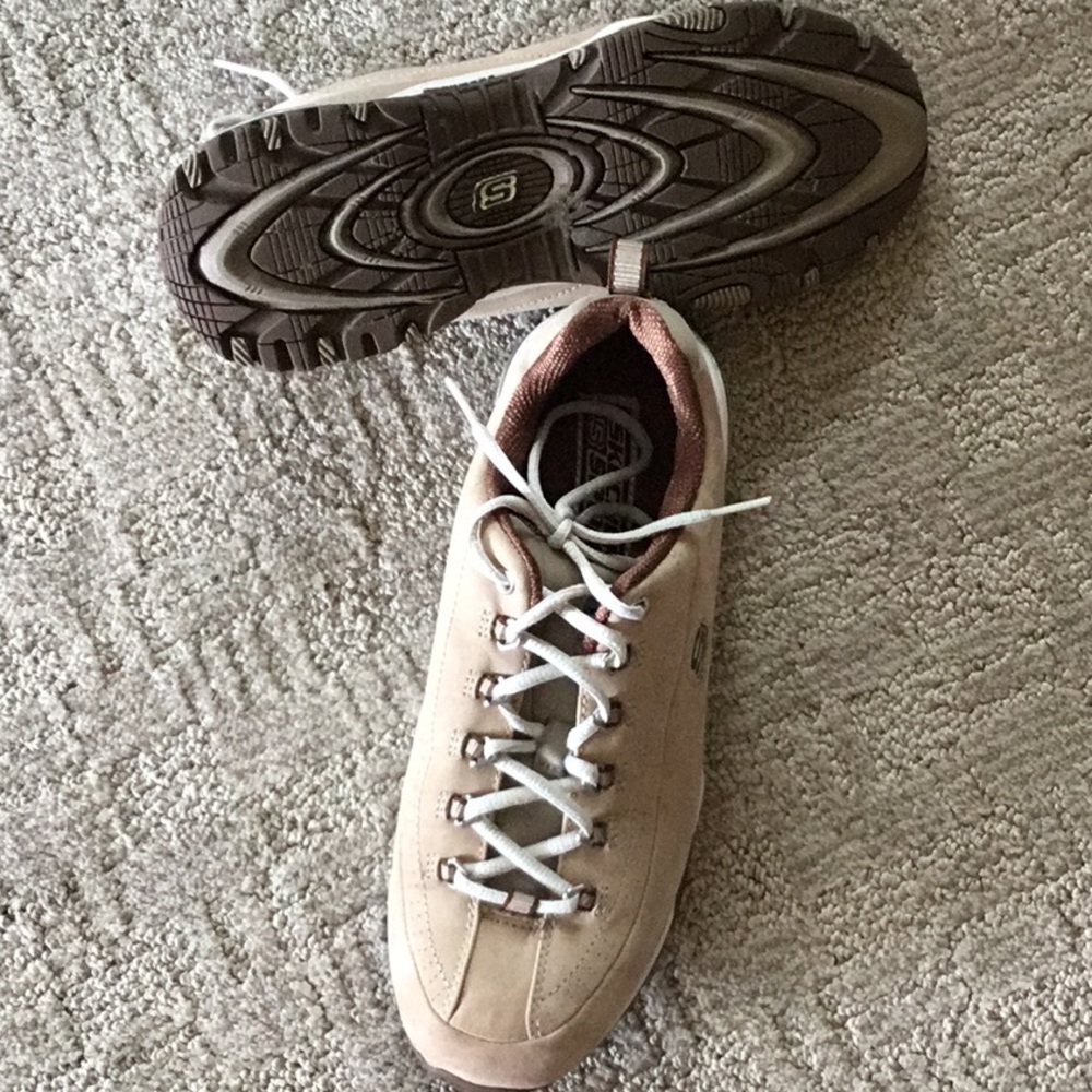Skechers Sport Size 8 1/2 Tennies